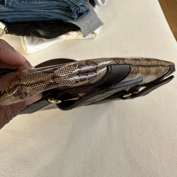 Authentic Gucci Fanny Pack - Picture 11 of 16